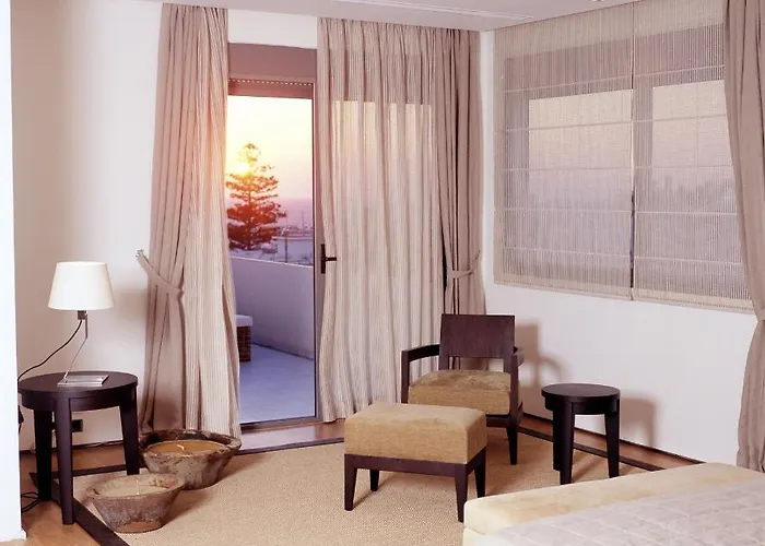 Hotell Angela Downtown 3*