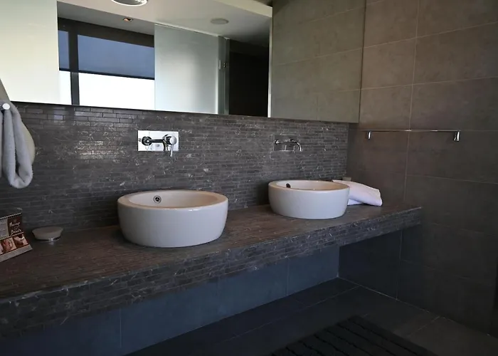 Angela Downtown Hotell