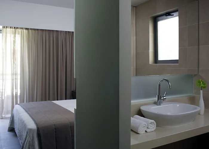 Angela Downtown 酒店