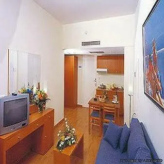 酒店 Angela Downtown Rhodes City