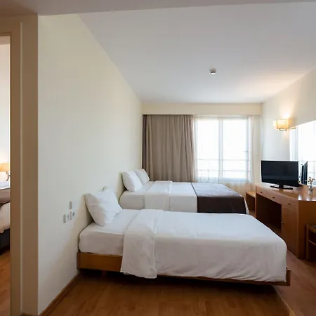 Hotel Angela Downtown