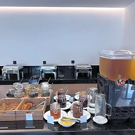Angela Downtown Hotel 3*