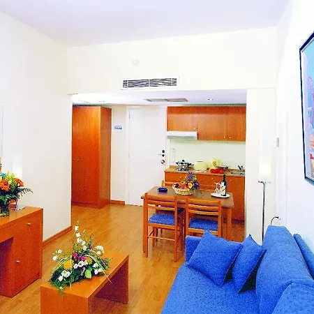 Angela Downtown Hotell 3*