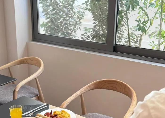 Angela Downtown Hotel