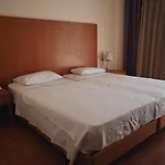 Angela Downtown 3*